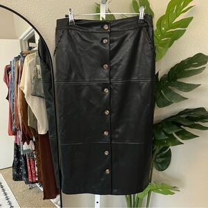 ✨ Free As a Bird Black Faux Leather Midi Skirt M | Edgy Button Front w/ Pockets